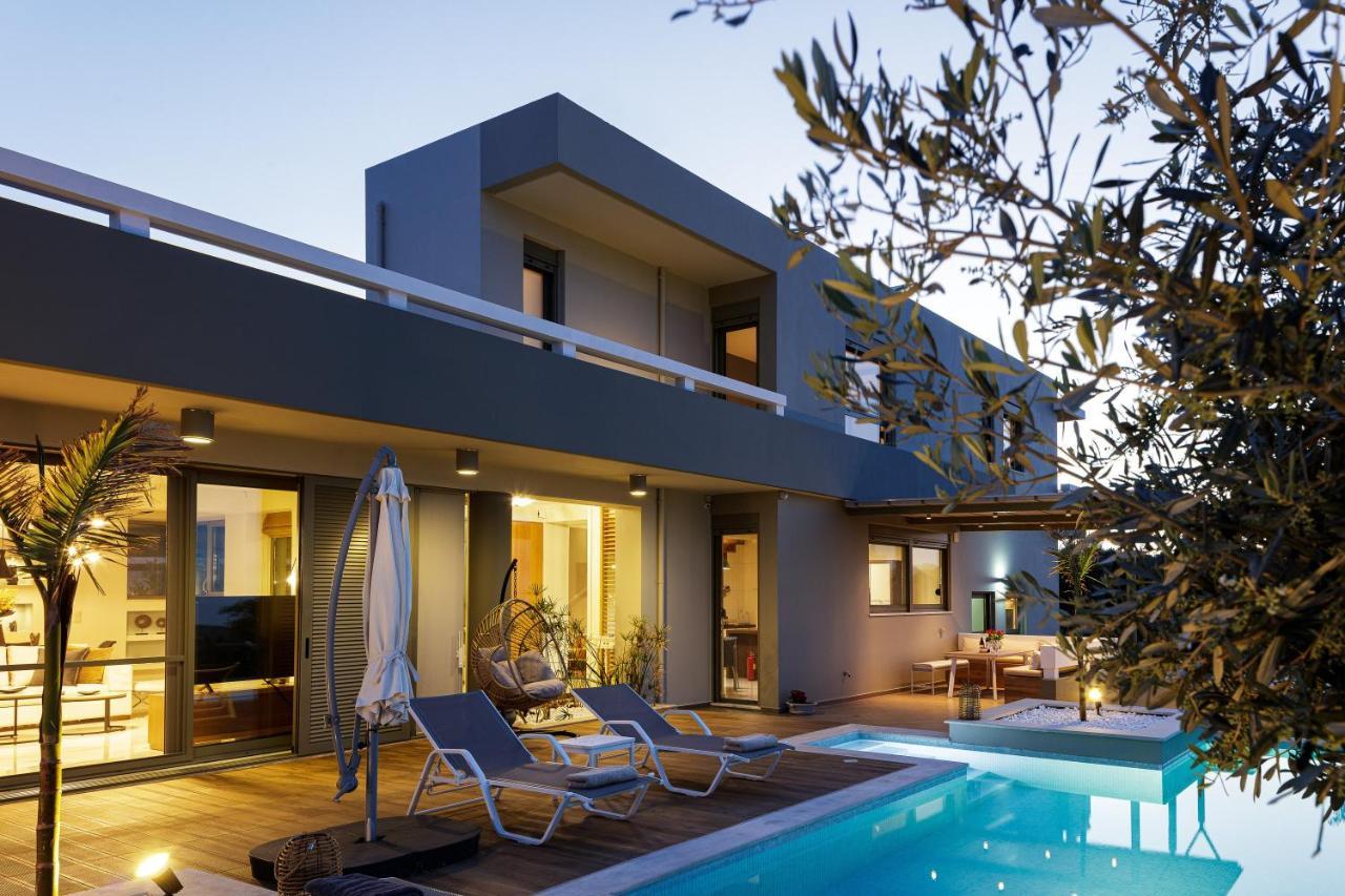 Rizes Villa With Jacuzzi & Heated Pool Agia Triada エクステリア 写真