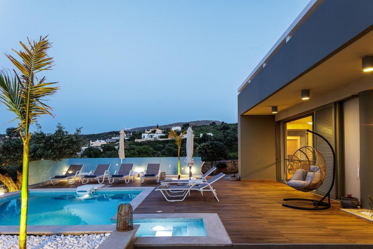 Rizes Villa With Jacuzzi & Heated Pool Agia Triada エクステリア 写真
