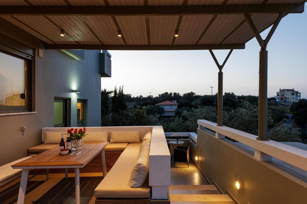 Rizes Villa With Jacuzzi & Heated Pool Agia Triada エクステリア 写真